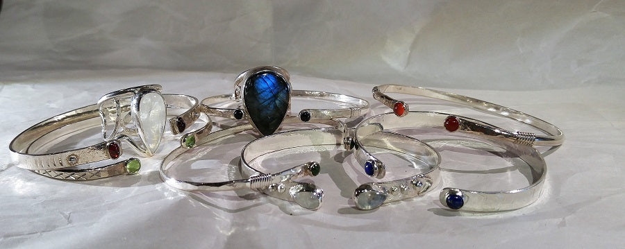 Handmade jewelry and gifts created by local BC artists