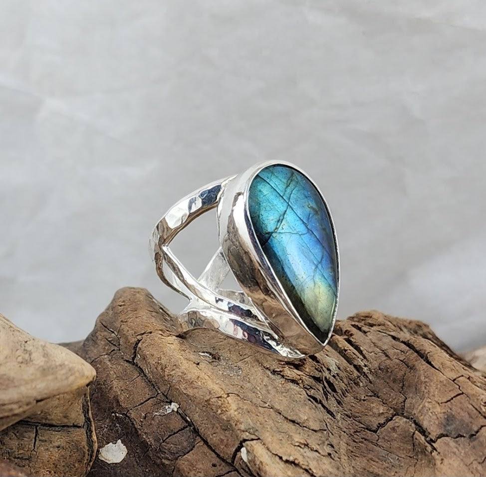 Labradorite Teardrop Filigree Ring - 12x25 OOAK