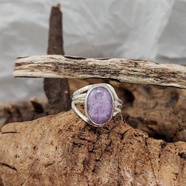 Lavender Amethyst Organic 3 strand Ring