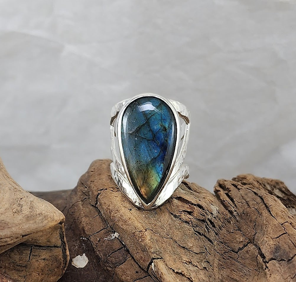 Labradorite Teardrop Filigree Ring - 12x25 OOAK