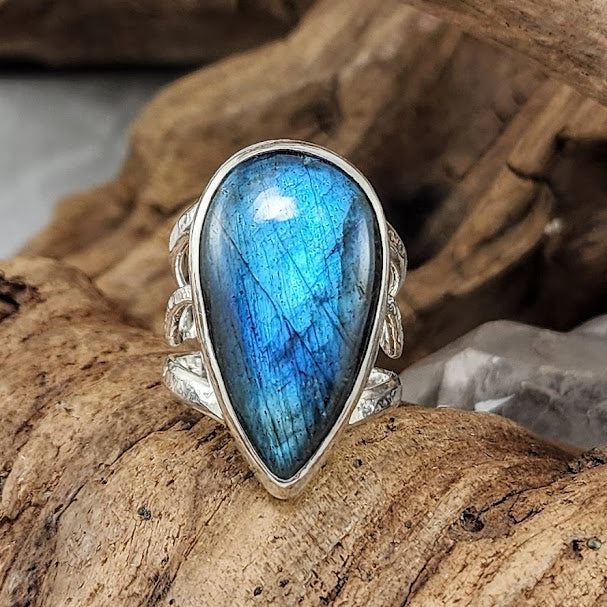 Labradorite Filigree Ring - OOAK