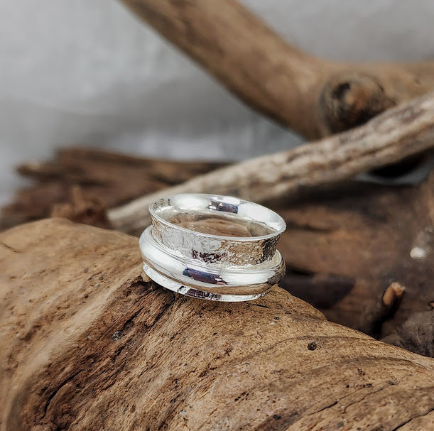 Meditation Ring - Single heavy Half-Round Spinner