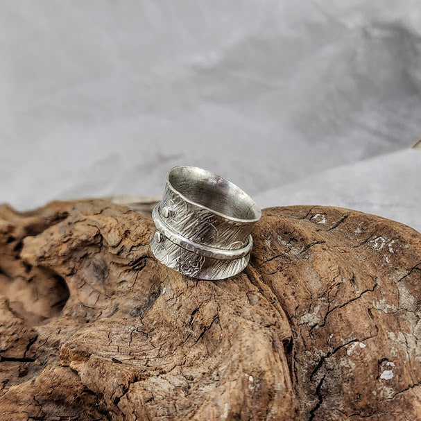 Meditation Ring - Buttons