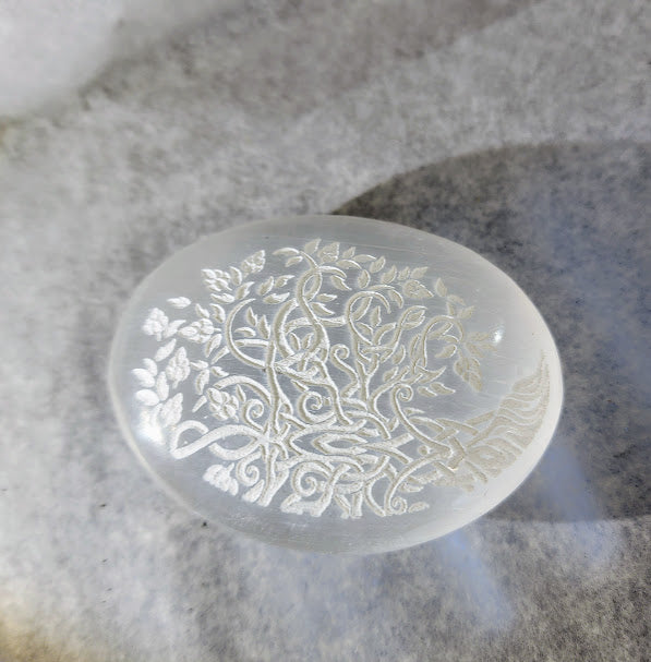 Selenite Palm stone - Tree of Life