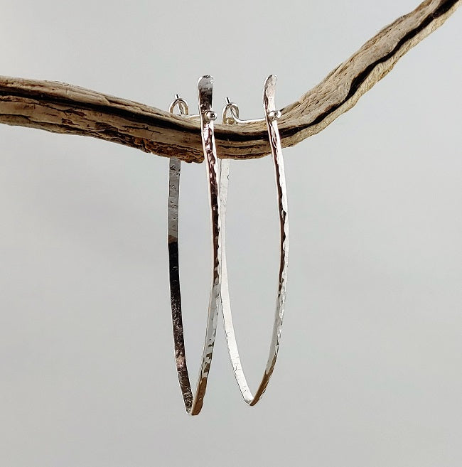 Long hammered shield hoops - plain