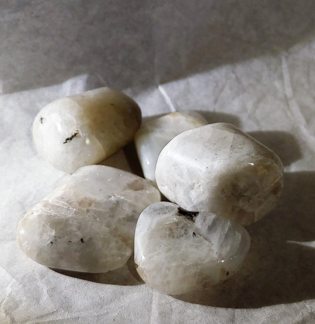 Moonstone - tumbled