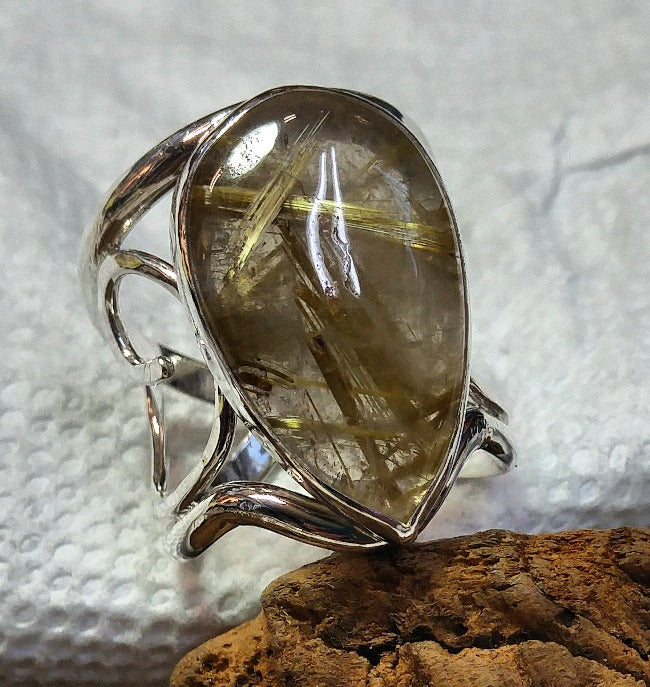 Filigree ring with Golden Rutilated Quartz