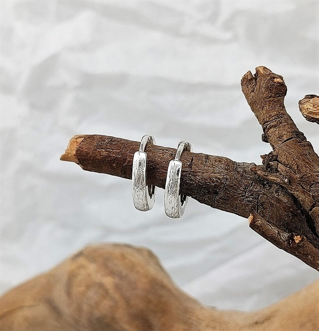 Hinged Huggie hoops - reversible