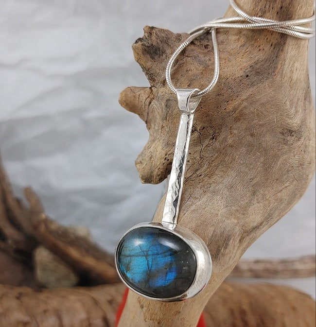 Labradorite drop pendant
