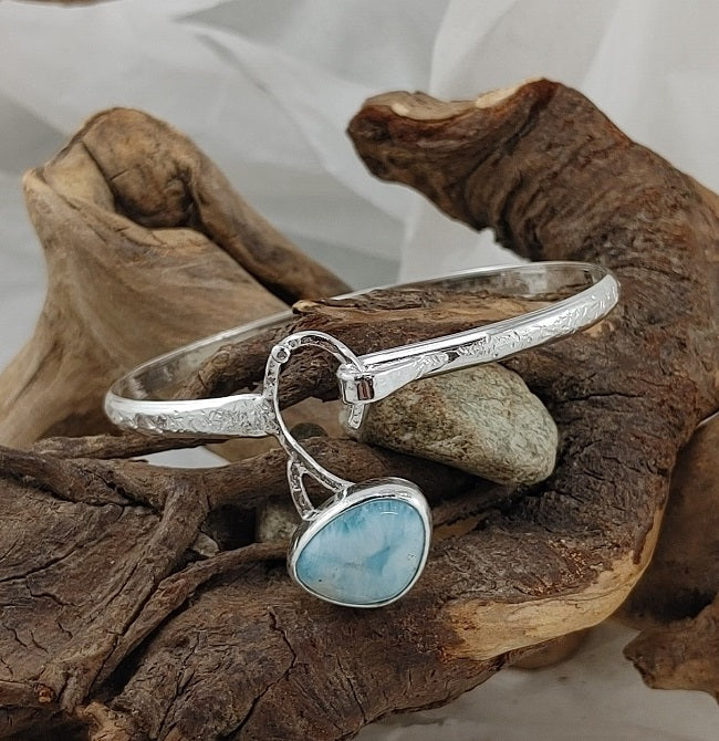Larimar hammered clasp bracelet