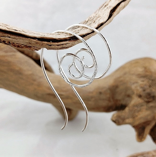 Spiral hoops with tail - silver